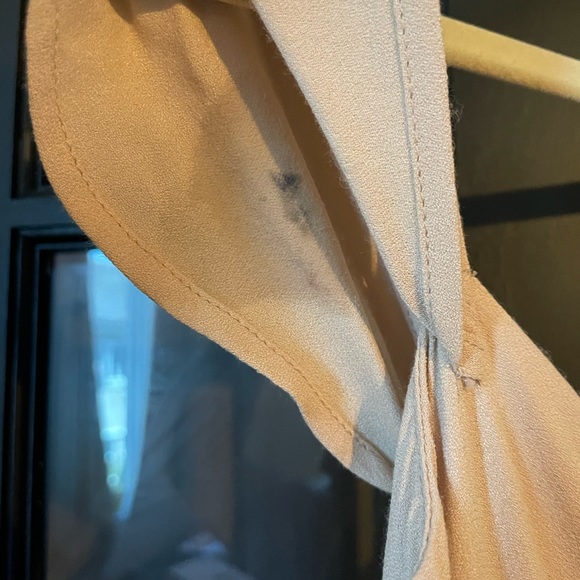 Reformation dress in style “poppy” in the shade “champagne” size 10 - Picture 8 of 9